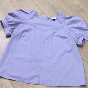 Woman’s Universal Thread round neck top, balloon sleeve. XL. Light blue. Cute!
